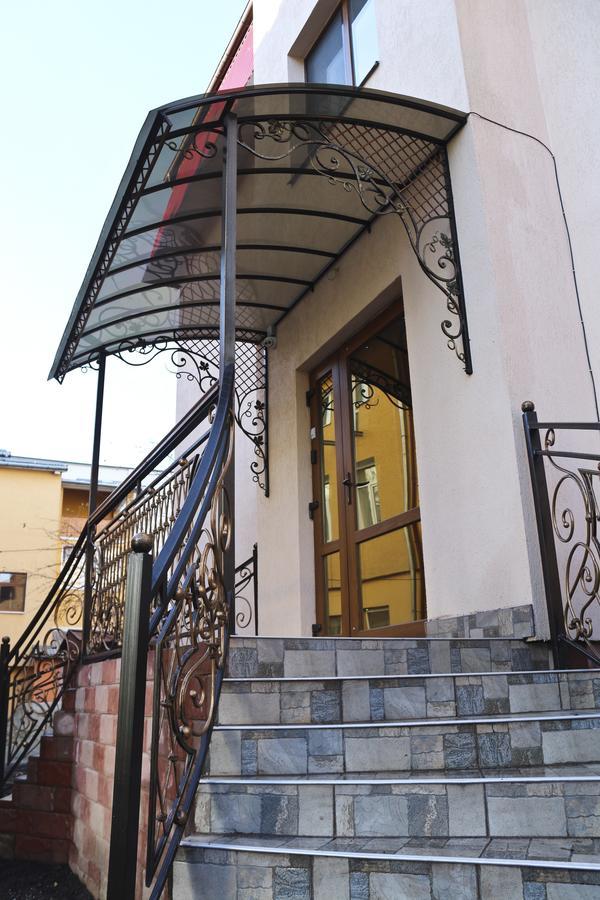 Malva Hotel Lviv Exterior photo