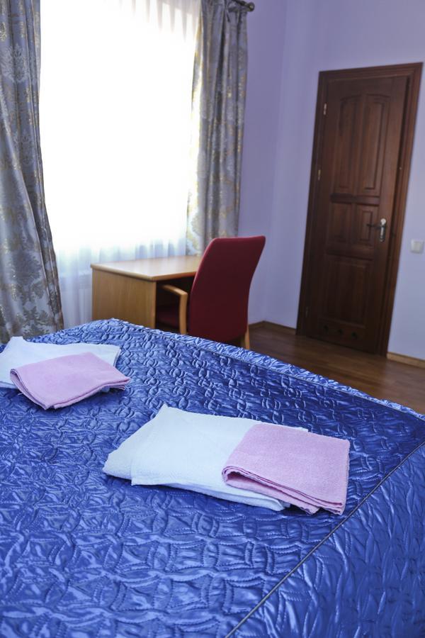 Malva Hotel Lviv Exterior photo